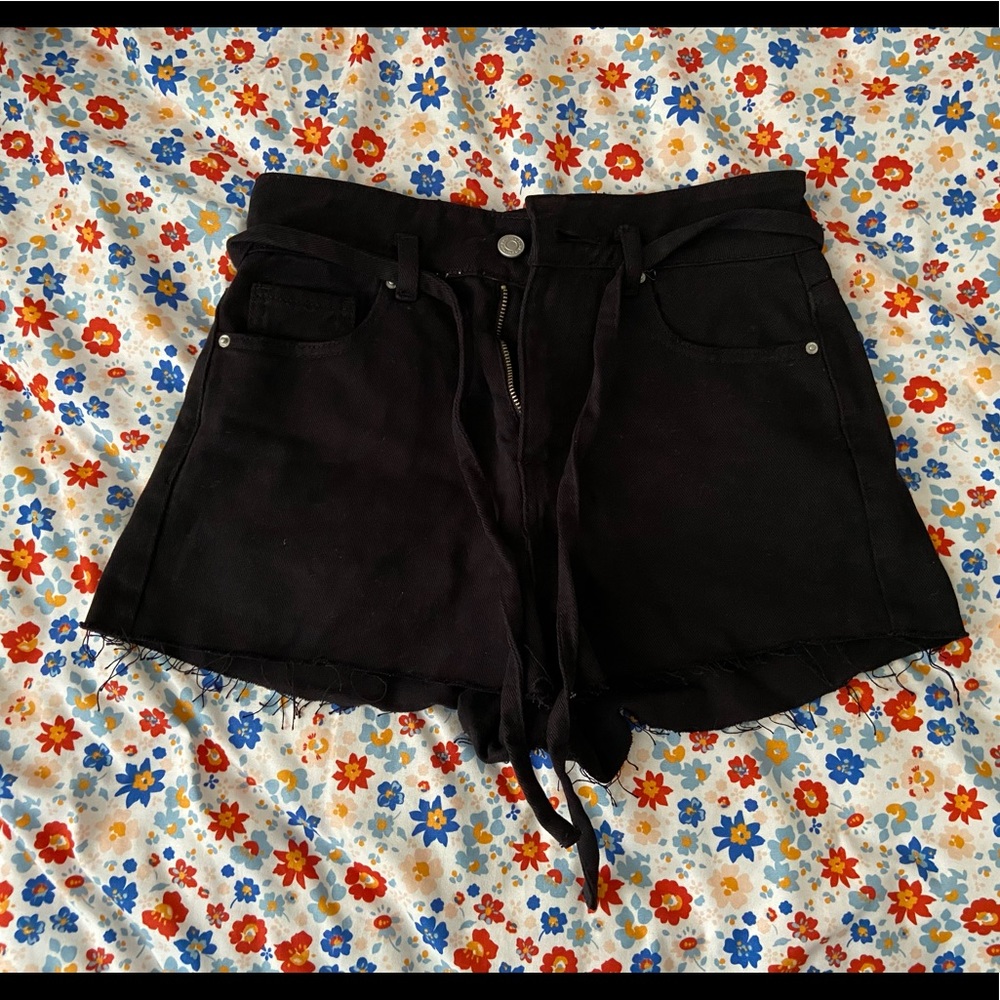 PACSUN BLACK MOM JEAN SHORTS